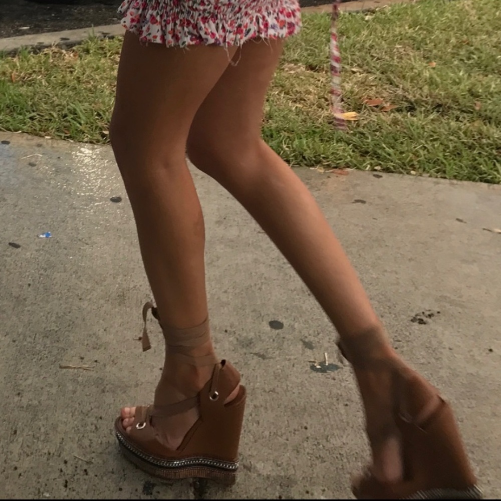 Christian Louboutin Tribuli ankle tie wedge - Picture 8 of 8